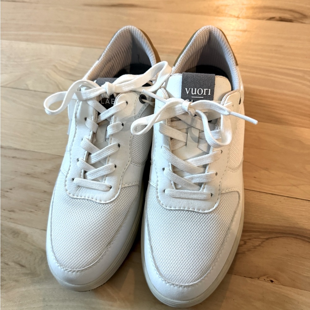 NEW Vuori x Clae Malone Shoes Women's White Sneakers Size 5 US (EU 36)